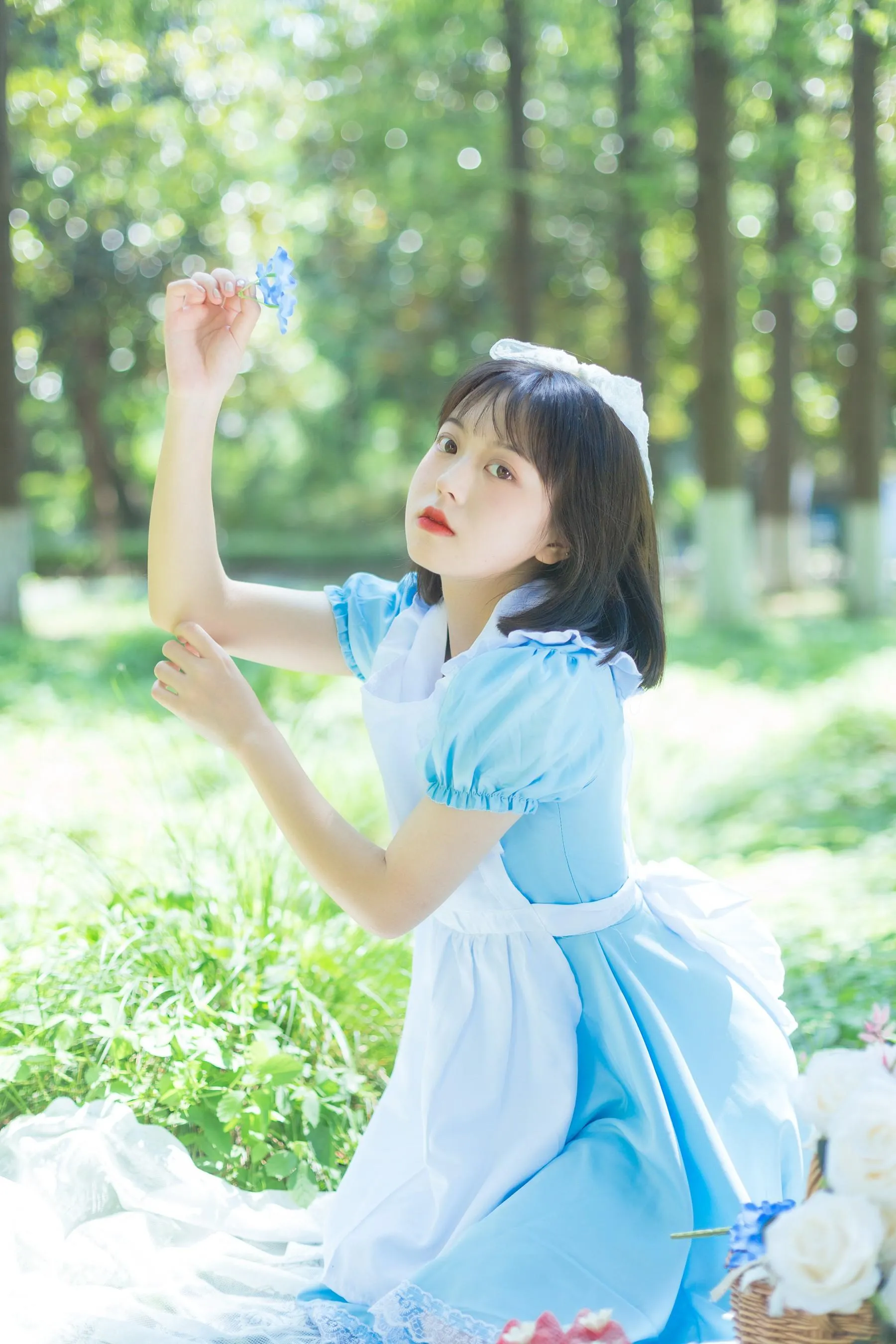 [YITUYU艺图语]2022.08.05 雏菊和草莓 哈吉麻花 [32P]插图9